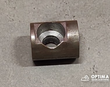 379351031_1